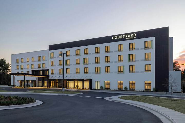 Image of Courtyard by Marriott Southern Pines Aberdeen