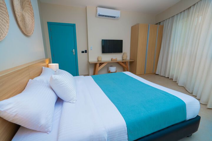 Room 163 of 307