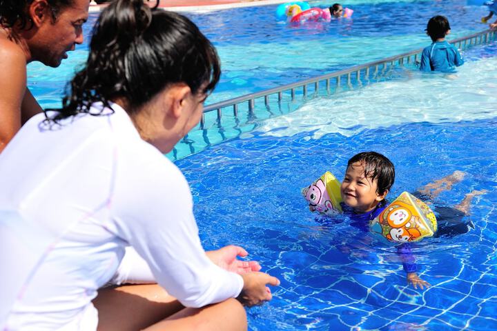 Pools & Facilities