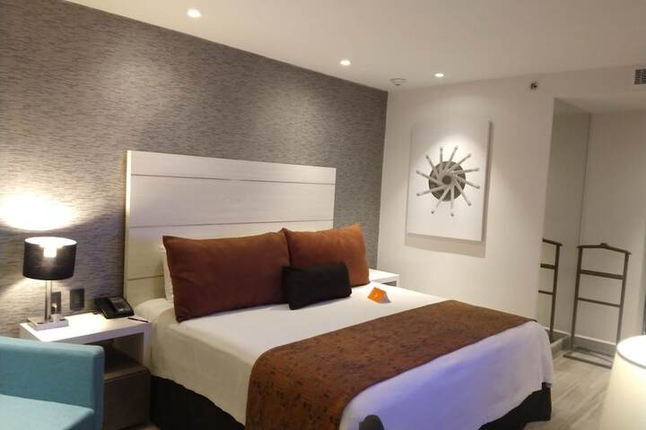 Room 13 of 65