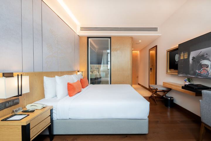 Room 15 of 58