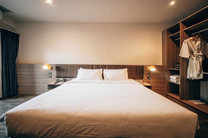 Room 35 of 96