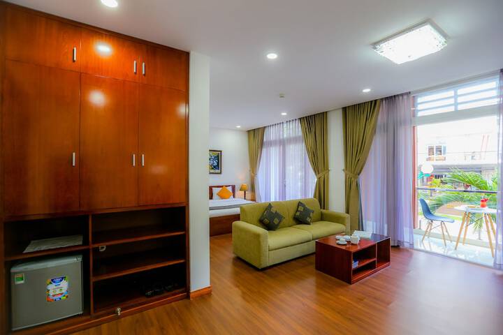 Room 5 of 40