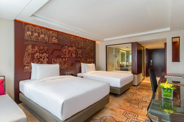 Room 23 of 50