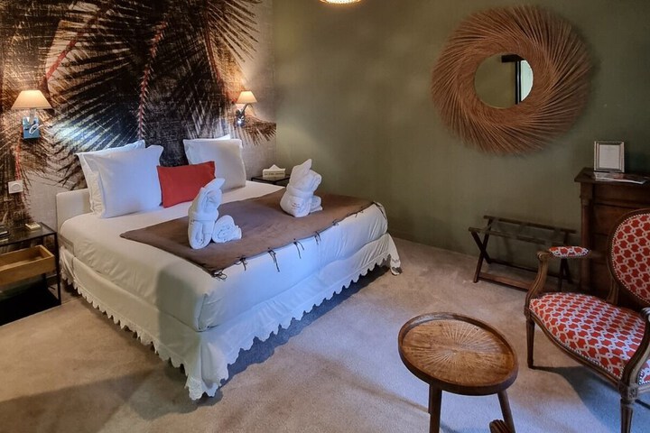 Room 10 of 83