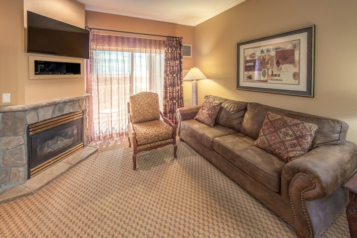 Room 33 of 105