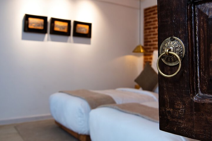 Room 14 of 35