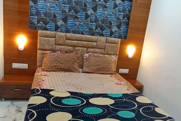 Goroomgo Sanskar Villa Ahmedabad