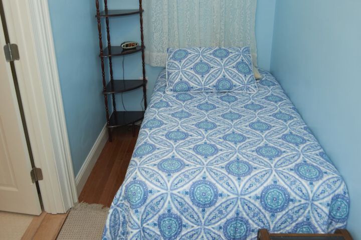Room 25 of 78