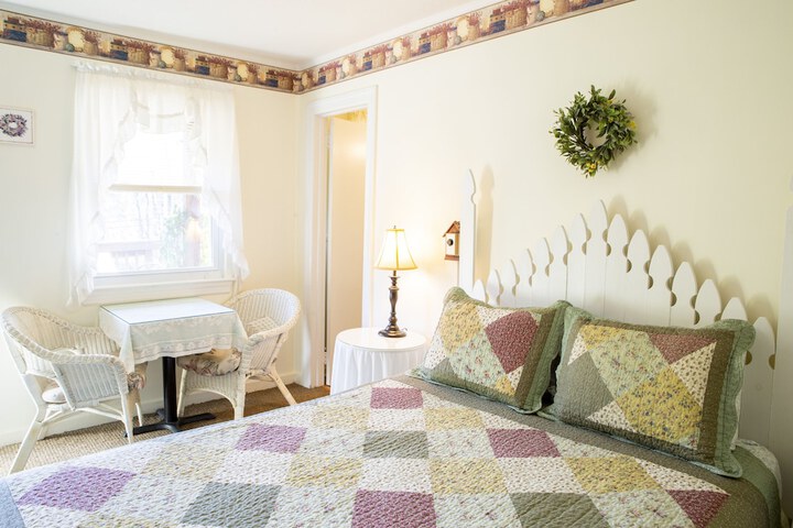 Room 71 of 136