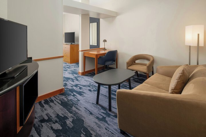 Room 38 of 105