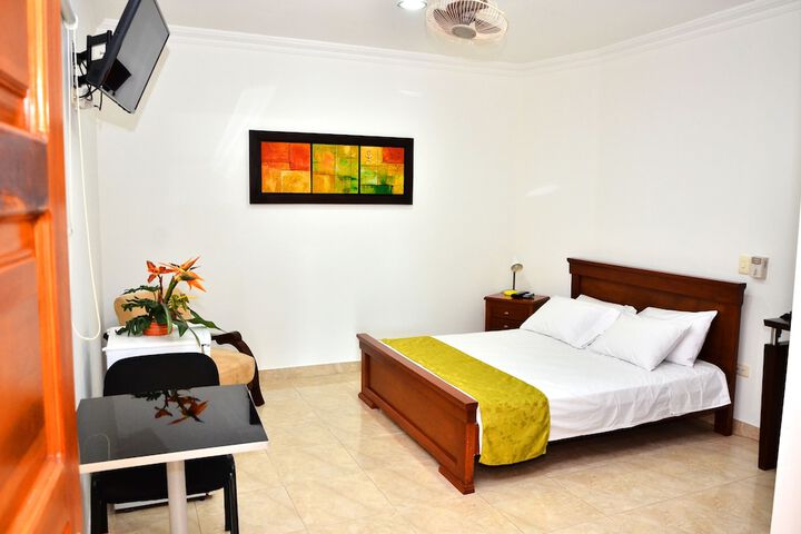 Room 17 of 40