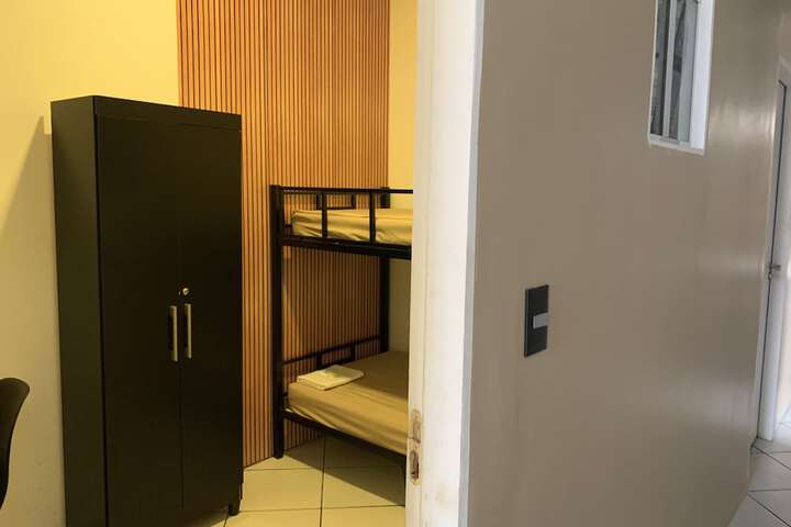 Room 14 of 33