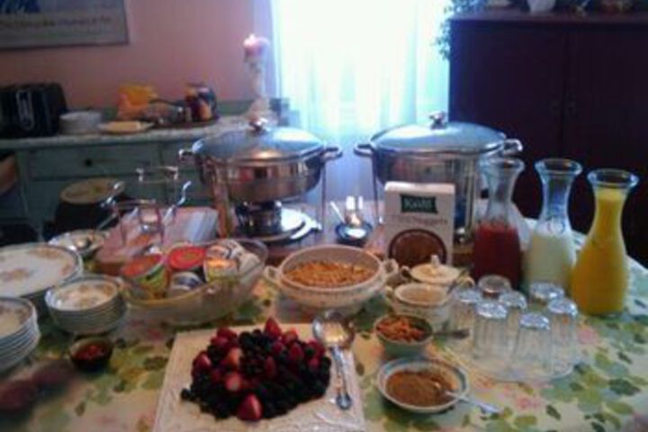 Dining 7 of 31