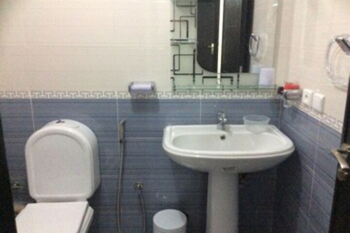 Room 4 of 35