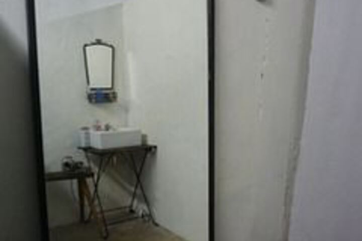 Room 2 of 29