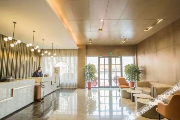 Hotel Interior 11 of 21