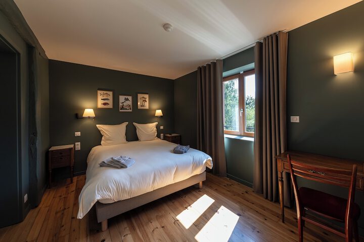 Room 17 of 50