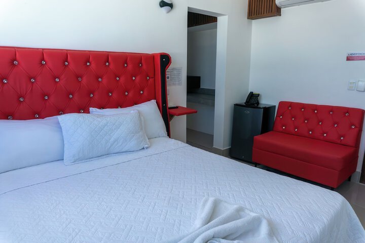 Room 4 of 42