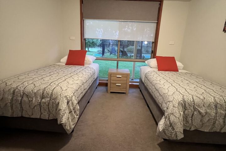 Room 3 of 23