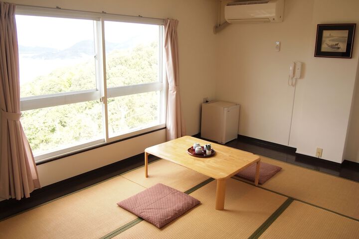 Room 16 of 84