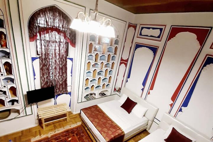 Room 14 of 47