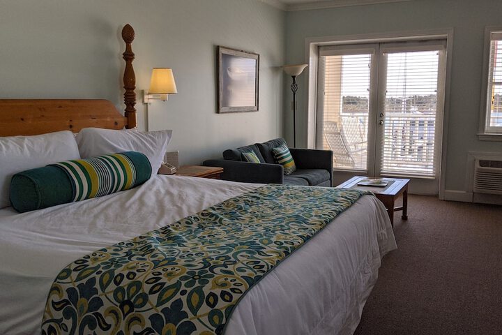Room 7 of 36