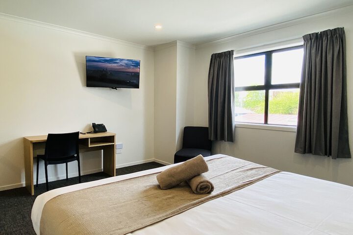 Room 3 of 17