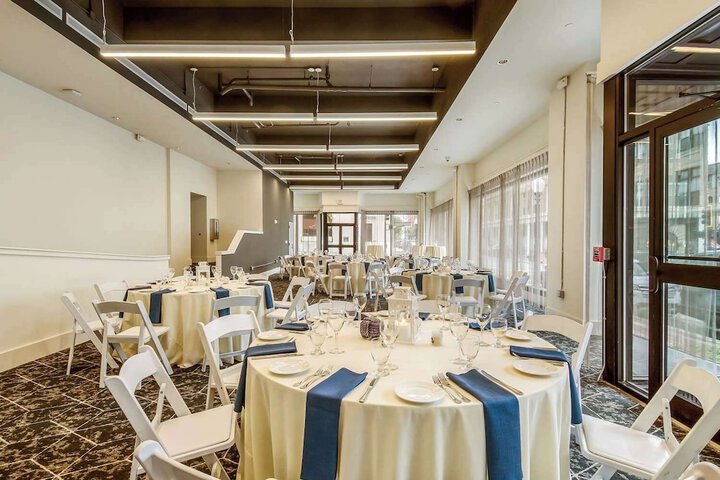 Banquet hall