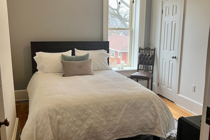 Room 18 of 40