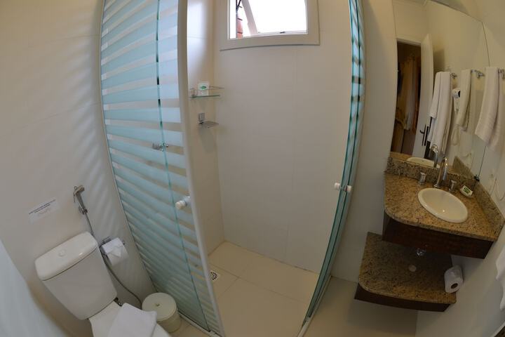 Room 73 of 105