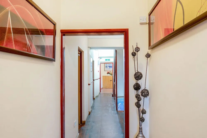 Room 8 of 14