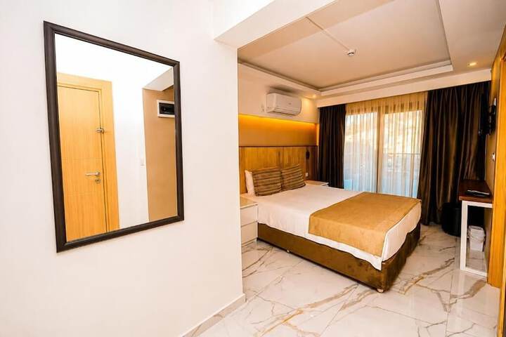 Room 58 of 123
