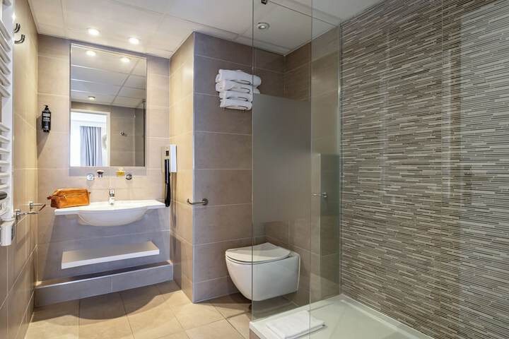 Bath Interior