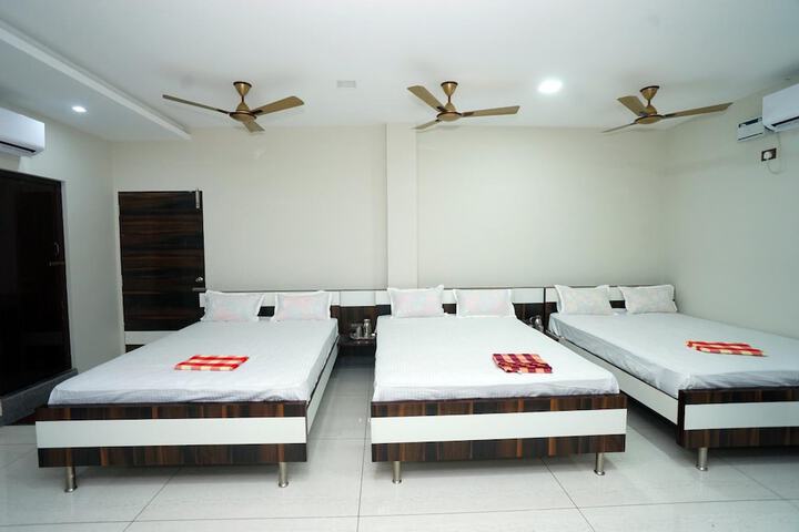 Room 31 of 49