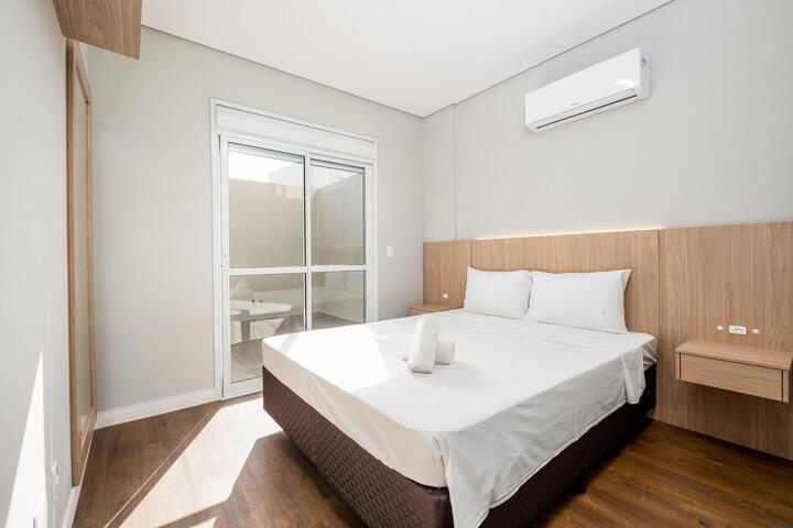 Room 5 of 15