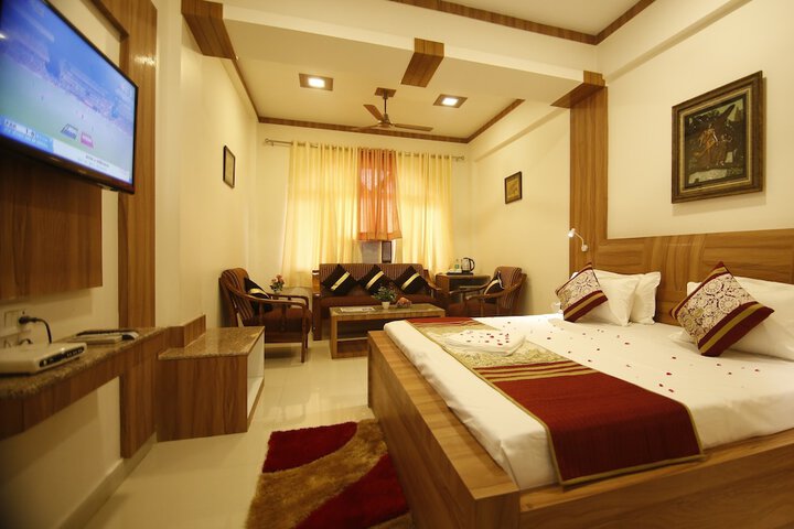 Room 14 of 42