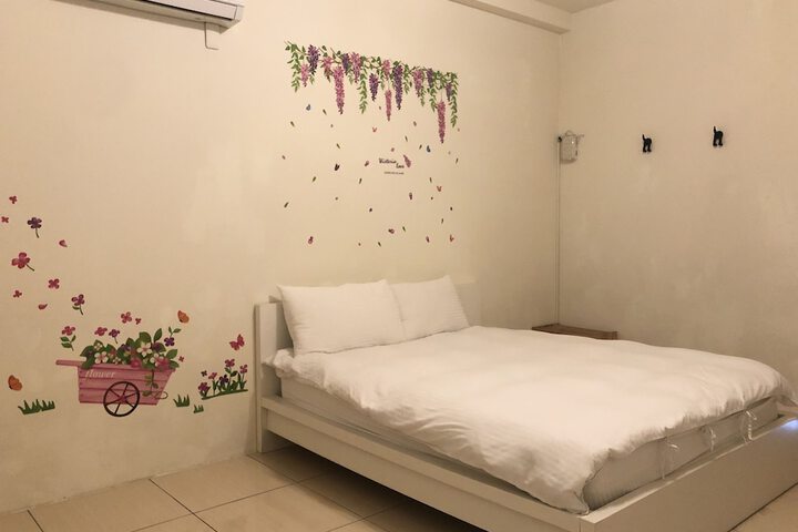 Room 14 of 82