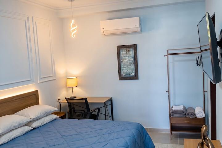 Room 6 of 24