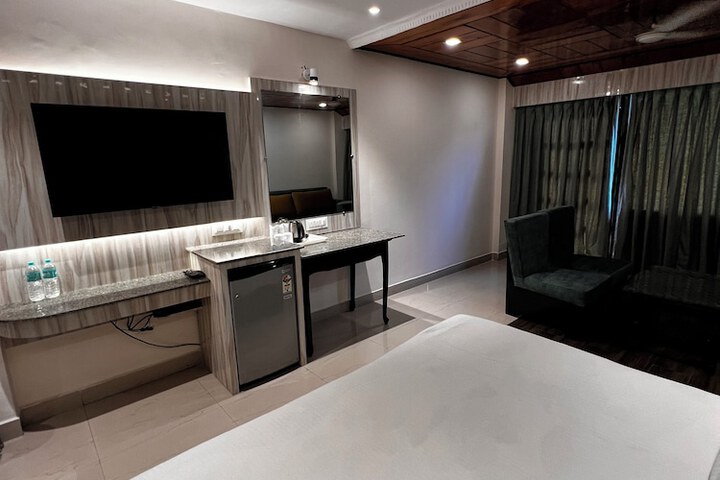 Room 10 of 78