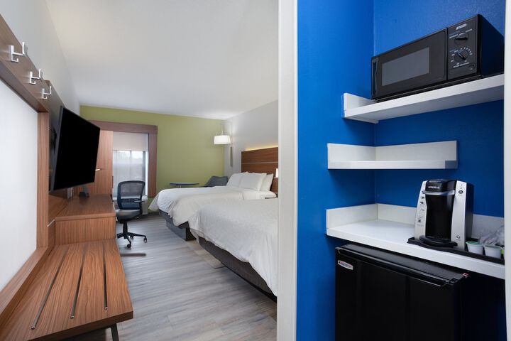 Room 11 of 44