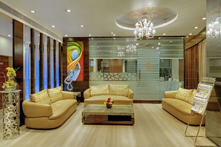 Entrance & Lobby
