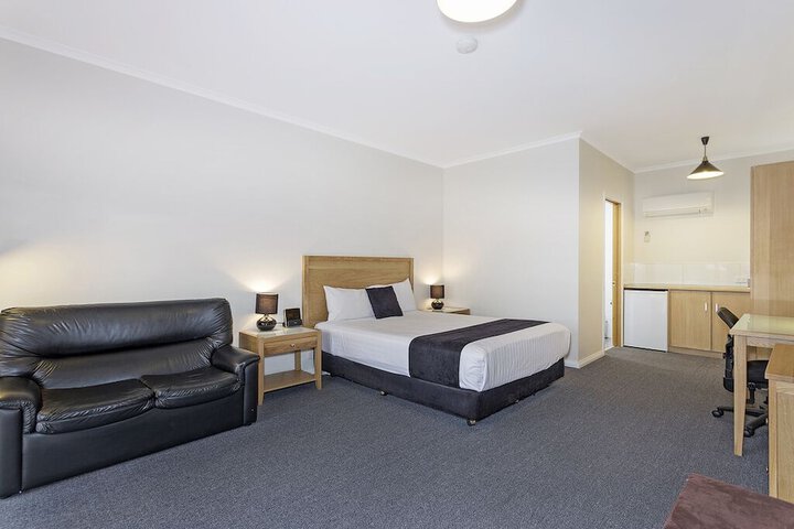 Room 7 of 35