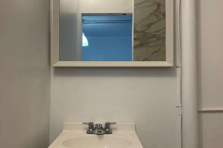 Room 13 of 17