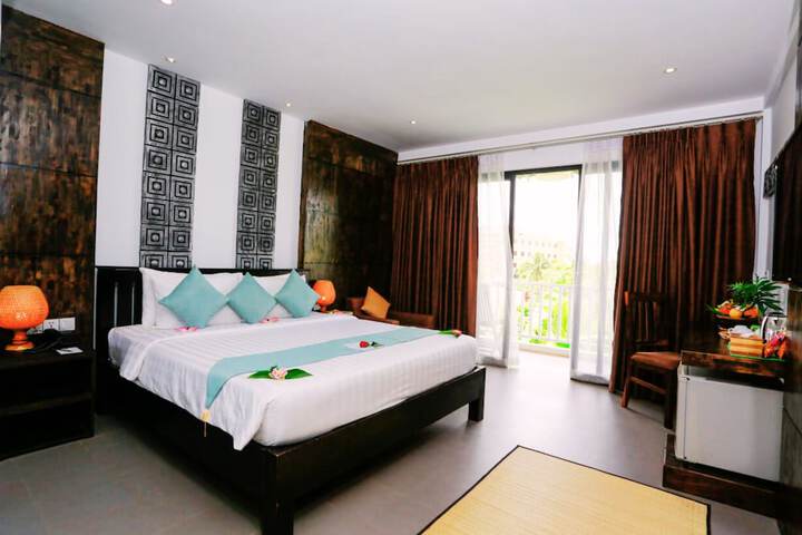 Room 26 of 298