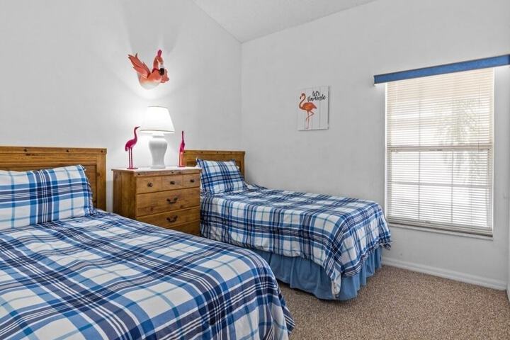 Room 3 of 48