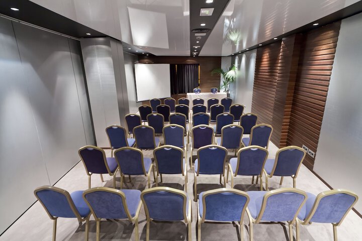 Meeting 62 of 76