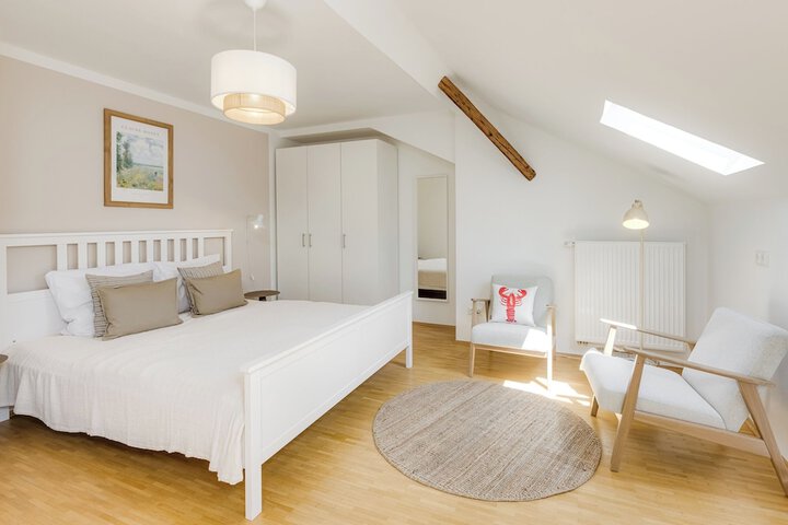 Room 16 of 31