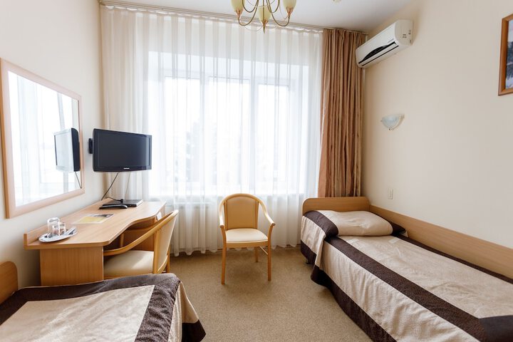 Room 11 of 82