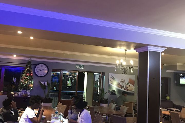 Dining Photos